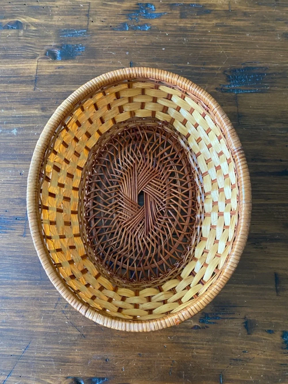 Handwoven Round Wicker Basket in Honey‎ Brown boho cottagecore home decor